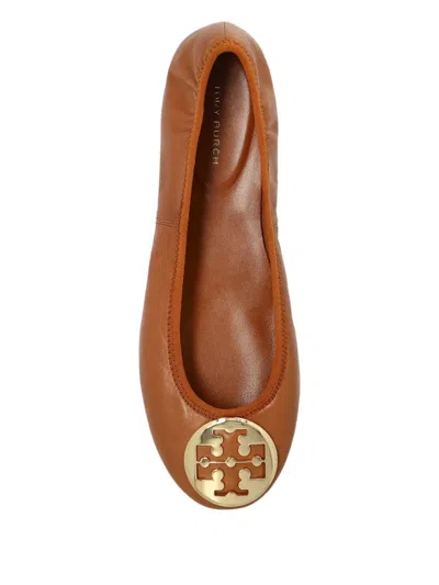 Tory Burch Minnie Leather Logo Travel Ballerina Flats In Brown