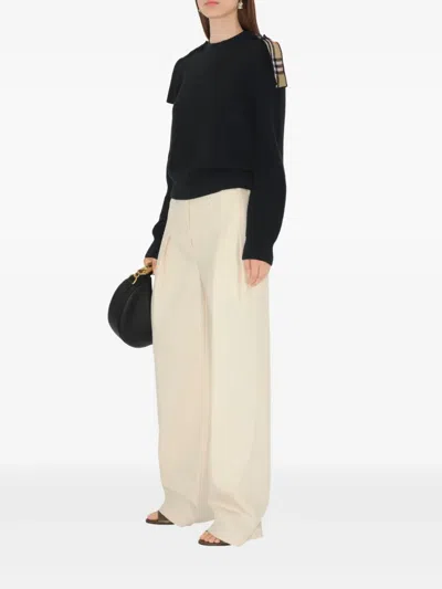 Burberry Karierter Pullover Mit Schulterklappen In Black