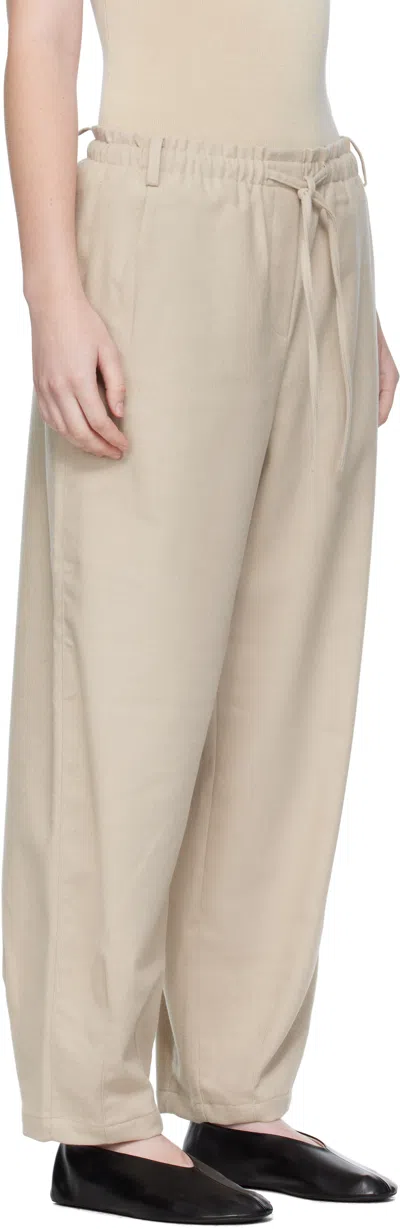 Umarmung Off-white Wool Flannel Oval Silhouette Lounge Pants In White