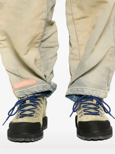 拼接褪色效果牛仔裤