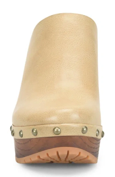 Korks Auburn Stud Clog In White