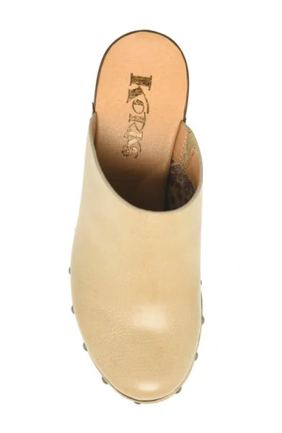 Korks Auburn Stud Clog In White