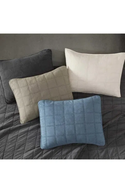 Kenneth Cole Reaction Stonewashed Solid Quilt & Sham Set In Neutral