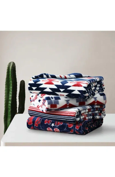 Wrangler Knockin' Boots Ultrasoft Plush Throw In Multi