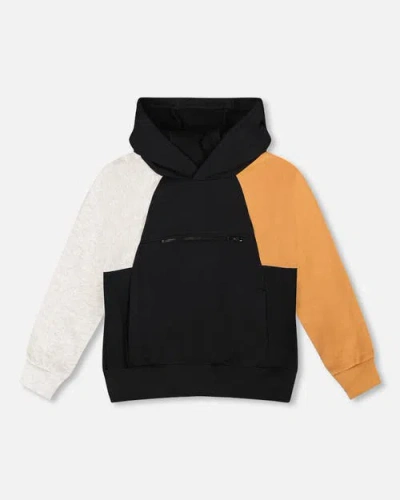 Deux Par Deux Pullover Hooded Fleece Sweatshirt With Zip Pocket In Black