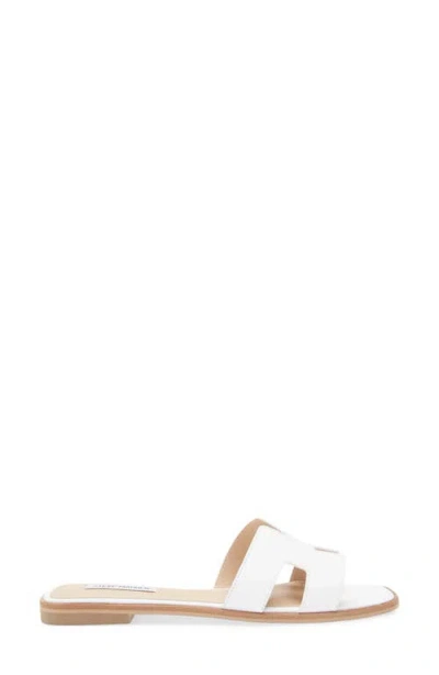 Steve Madden Hadyn Slide Sandal In White