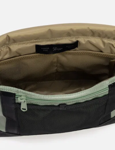 Trvr Staple Messenger S