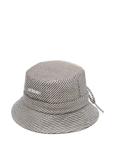 Jacquemus Le Bob Gadjo Bucket Hat In Gray
