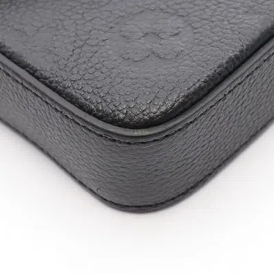 Pre-owned Louis Vuitton Black Leather Pochette Shoulder Bag ()