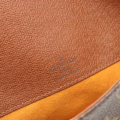Pre-owned Louis Vuitton Brown Coated Canvas Shoulder Bag ()