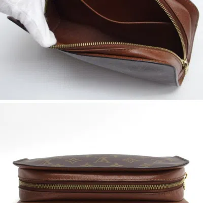 Pre-owned Louis Vuitton Brown Monogram Monogram Clutch Bag ()
