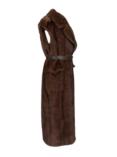 P.a.r.o.s.h Gilet Pelliccia Lungo Jackets Brown In Brown