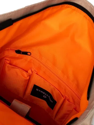 卷盖式包口扣环双肩包