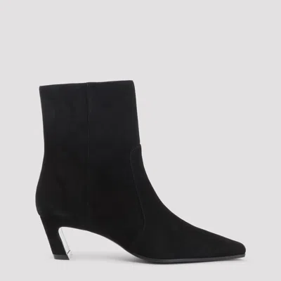 Stuart Weitzman Pointed Toe Ankle Boots With Mid-height Heel In Black