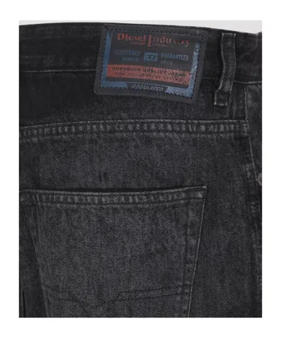 Diesel Jeans Dalla Gamba Ampia In Denim Nero  Donna In Black