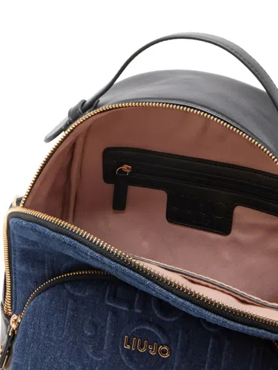 LOGO压纹牛仔双肩包