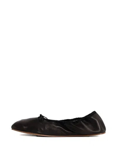 The Row 10mm Hereditas Leather Ballerina Flats In Black