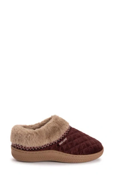 Muk Luks Charlee Slipper Womens Memory Foam Slip-on Slippers In Burgundy