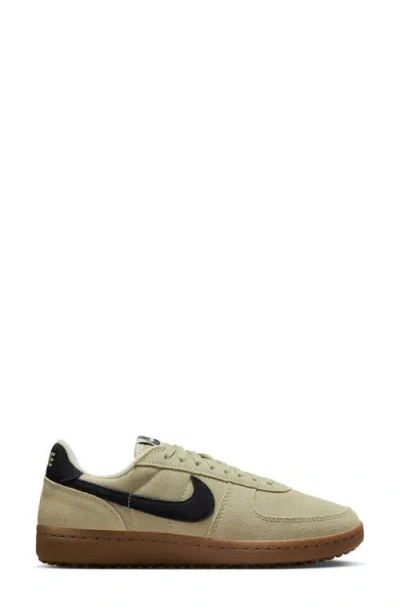 Nike Field General Sneaker In Green