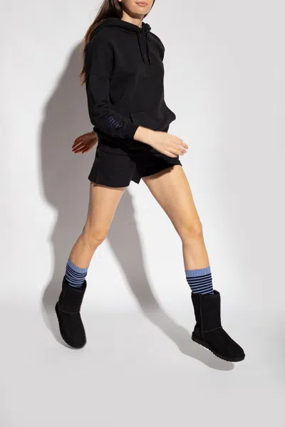 Ugg Classic Short Black Boots With Logo Patch On The Rear And Shearling Lining In Suede Woman In Black