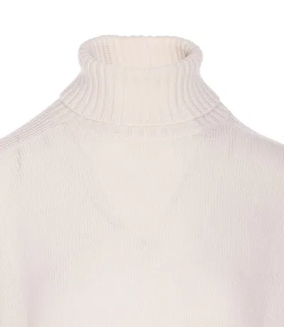 Allude Turtleneck Cashmere Sweater In White