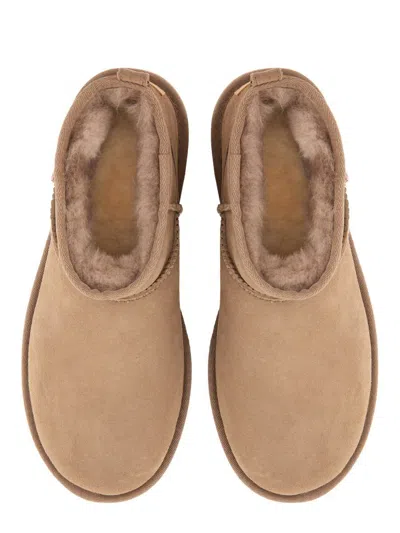 Ugg 'ultra Mini' Beige Ankle Boots With Logo On The Heel In Suede Woman In Brown