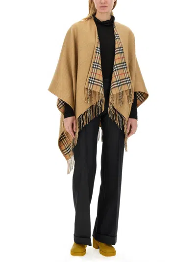 Burberry Women Mantella Reversibile In Lana Check In Sand