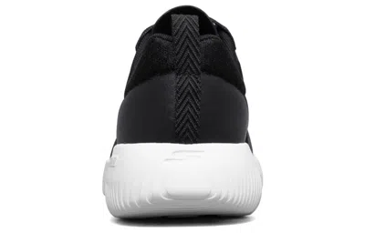 Skechers (wmns)  Go Run Focus In Black