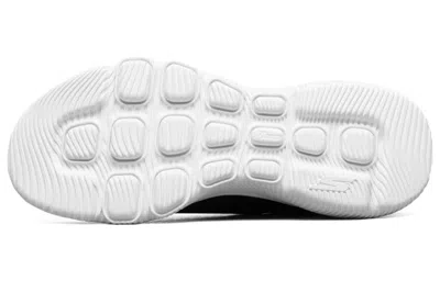 Skechers (wmns)  Go Run Focus In Black