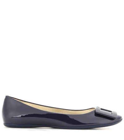 Shop Roger Vivier Gommette Patent Leather Ballet Flats In Blue