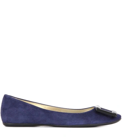 Shop Roger Vivier Gommette Suede Ballerinas In Blue