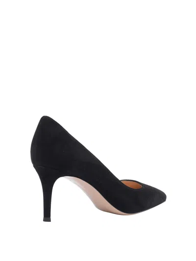 Gianvito Rossi Pointed-toe Slip-on Pumps In Black