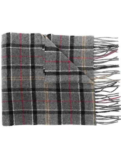Barbour Tartan Lambswoo Scarve In Tartan Wool In Gray