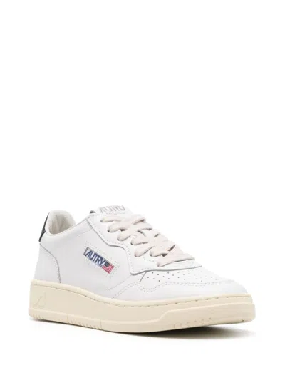 Autry Leather Sneakers With Back Contrasting Patch