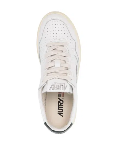 Autry Leather Sneakers With Back Contrasting Patch