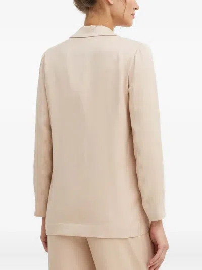 平驳领单扣西装夹克