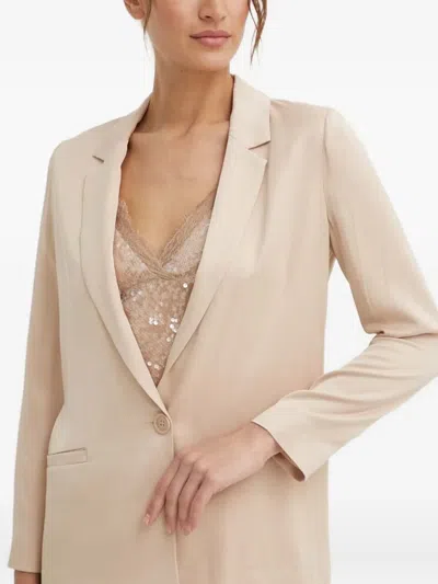 平驳领单扣西装夹克