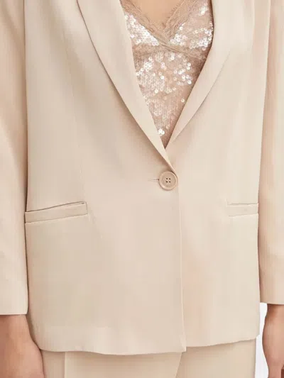 平驳领单扣西装夹克