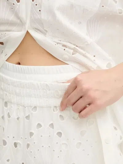 孔眼刺绣直筒长裤