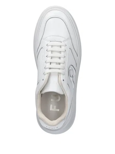 LOGO标牌厚底运动鞋