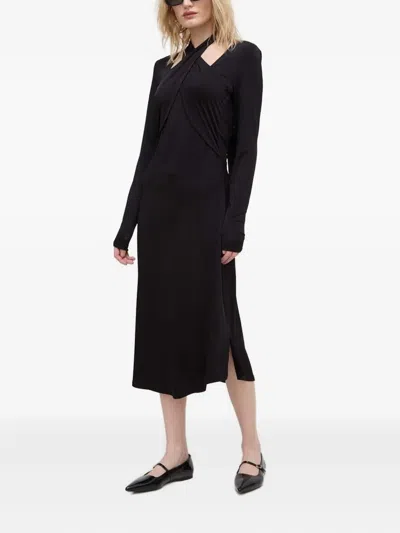 挂脖长袖连衣裙