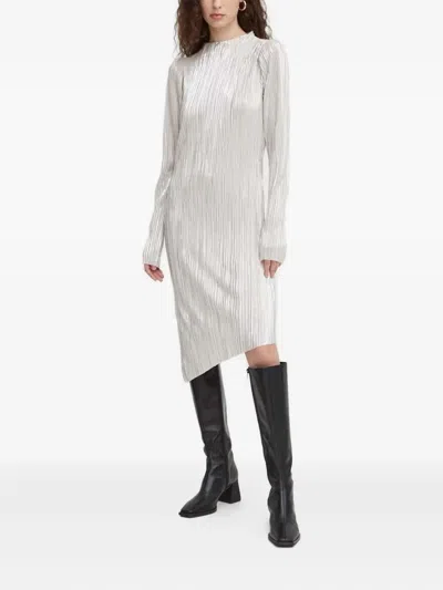 金属效果不对称连衣裙