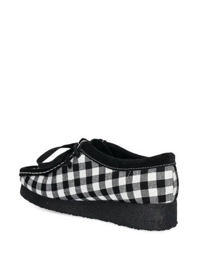 Clarks Originals Gingham-check Flower-embellished Loafers In Black