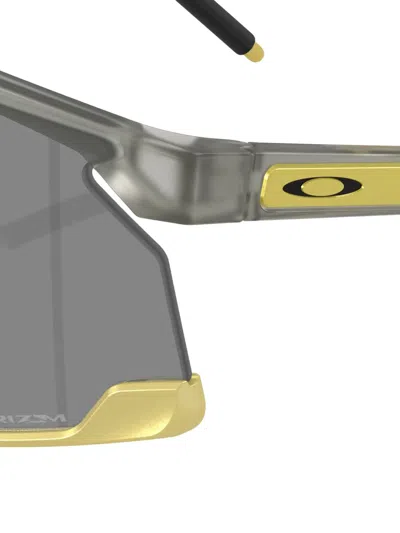 Oakley Man Sunglass Oo9237 Bxtr Metal Alloy Collection In Gray