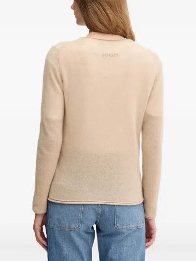 LOGO缀饰羊绒毛衣