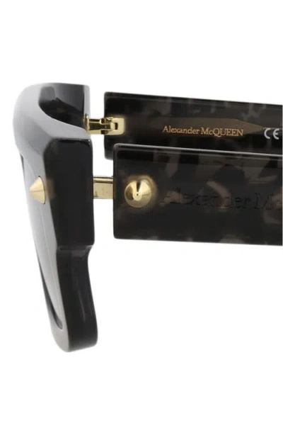 Alexander Mcqueen Spike Stud-detailing Rectangle-frame Sunglasses In Black
