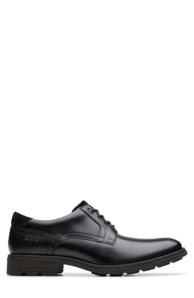 Clarks Emmet Plain Toe Oxford In Multi