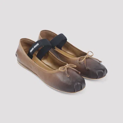 Miu Miu Gradient Brown Lamb Leather Ballet Flats With Bow Detail In Brown