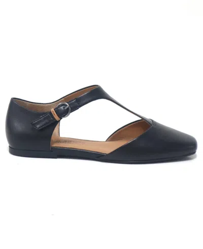 Gentle Souls Women's Wyatt T-strap Flats In Black