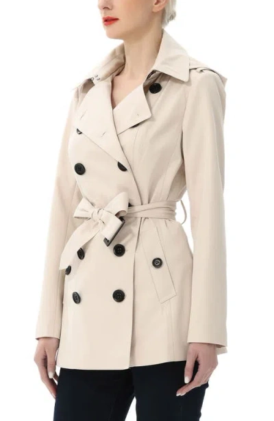 Kimi & Kai Noa Short Trench Coat In Brown
